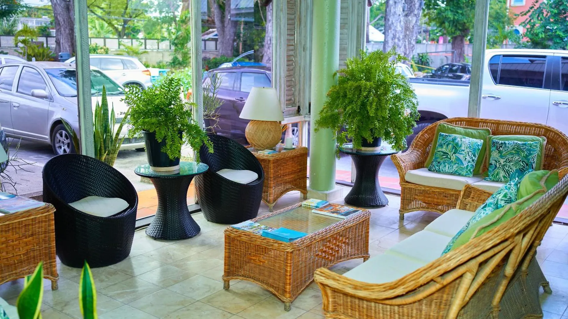 Aparthotel Tropical Sunset Beach Apartment Hotel Saint James