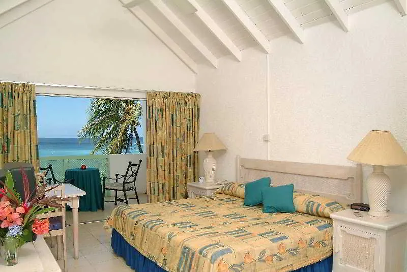 *** Lägenhetshotell Tropical Sunset Beach Apartment Hotel Saint James Barbados