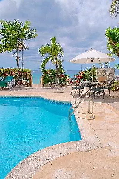 Tropical Sunset Beach Apartment Hotel Saint James